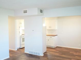 1011 Columbus St #0, Pella, IA 50219