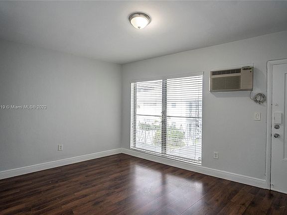 5th image of 7927 East Dr APT 276
