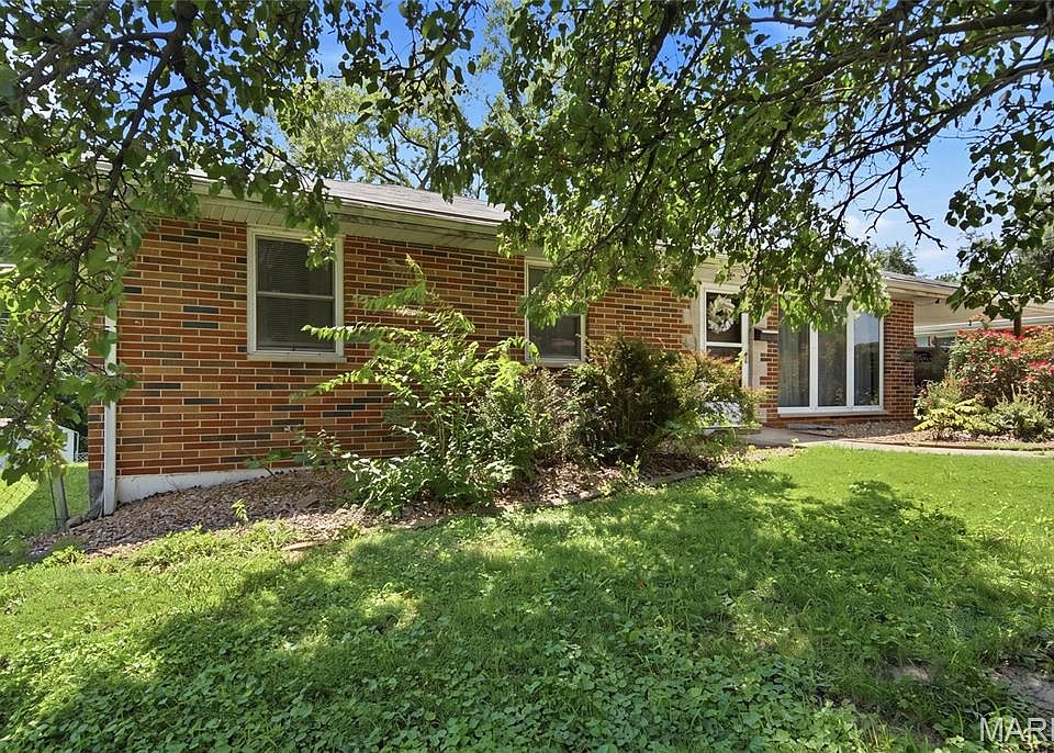 2nd image of 808 Wilshire Dr