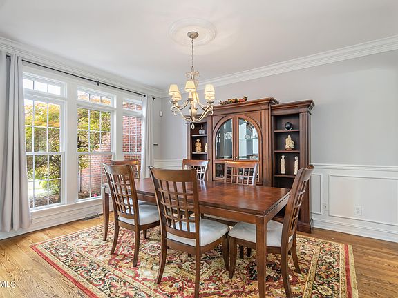 3rd image of 1523 Bickerstaff Blvd