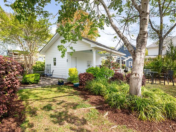 3rd image of 5155 E Liberty Park Cir