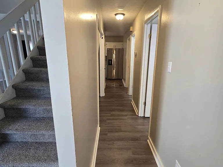 6484 Kelmscot Ct — Photo 4