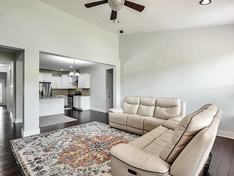1001 Ryecroft Ln — Photo 15
