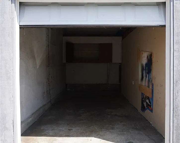 428 E Foothill Blvd — Photo 9
