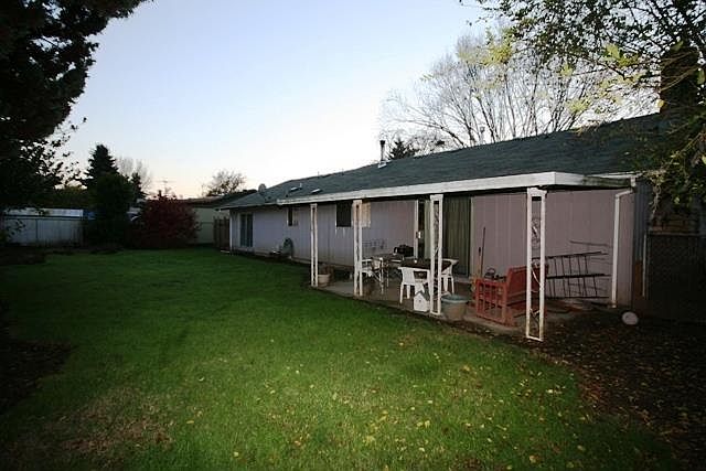 2nd image of 688 Shenandoah Dr SE