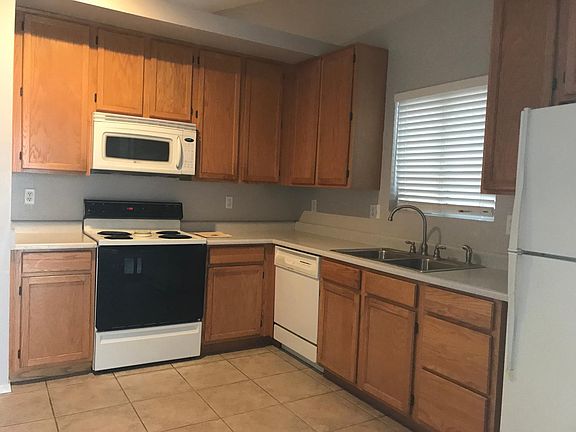 3rd image of 16491 N 67th Dr