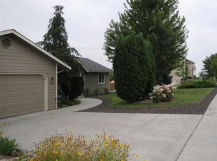 326 Satus St, Richland, WA 99352