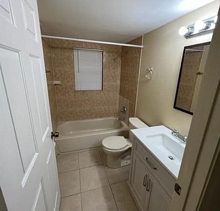 4th image of 4221 Oak Terrace Dr