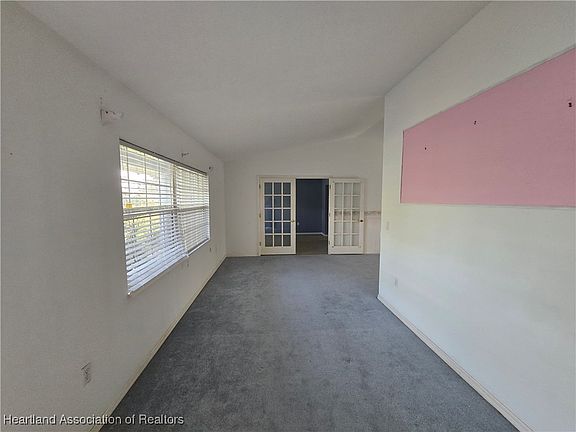 4th image of 919 Dozier Ave