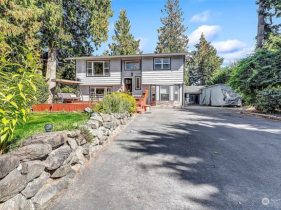 2nd image of 5330 S Vista Drive E