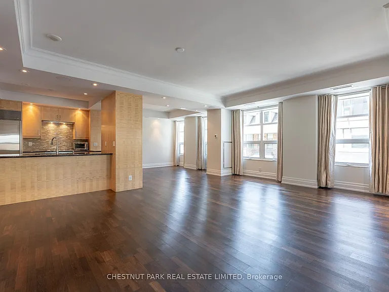 68 Yorkville Ave #202 — Photo 8