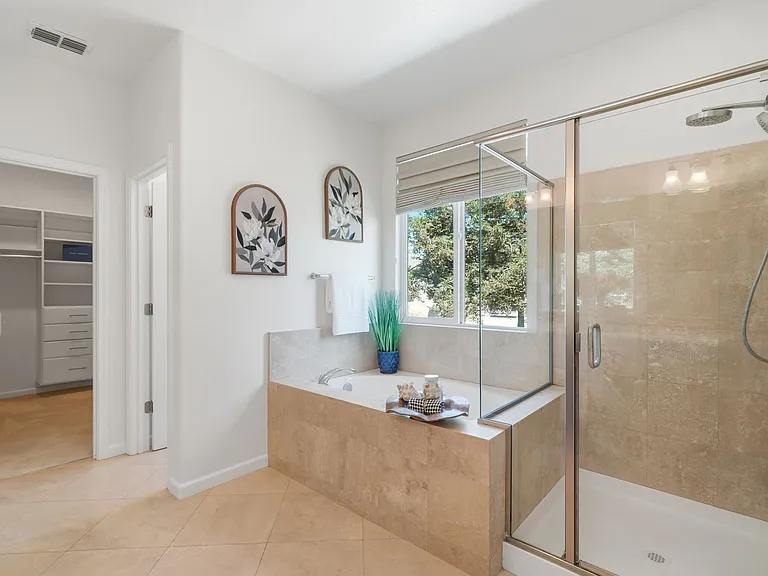 1439 Shore Dr — Photo 13