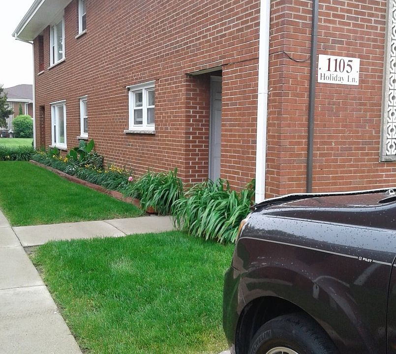 1st image of 1105 Holiday Ln APT 10