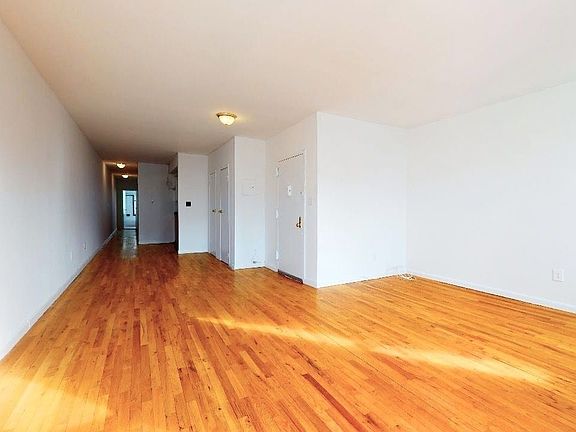 3rd image of 247 W 116th St #5B
