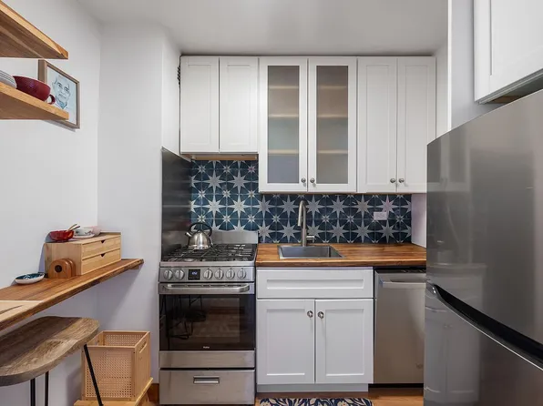 5700 Arlington Ave APT 11P, Bronx, NY 10471