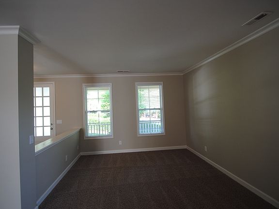 4th image of 5090 Karriker Ct