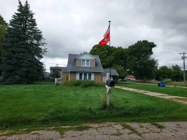 117 N 3rd St, Vicksburg, MI 49097