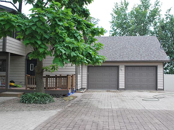 3rd image of 12816 Lee Ct