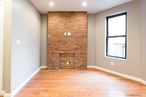 Rented by Garfield Realty  | media 24