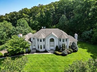 59 Alize Dr, Kinnelon, NJ 07405