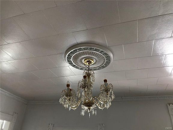 5th image of 205 Burnet Ave #2
