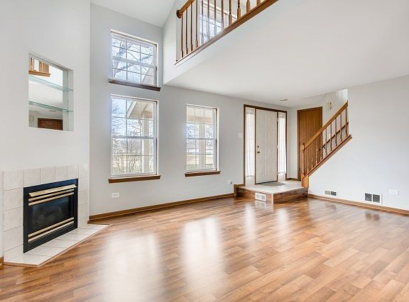 4th image of 14741 Le Claire Ave