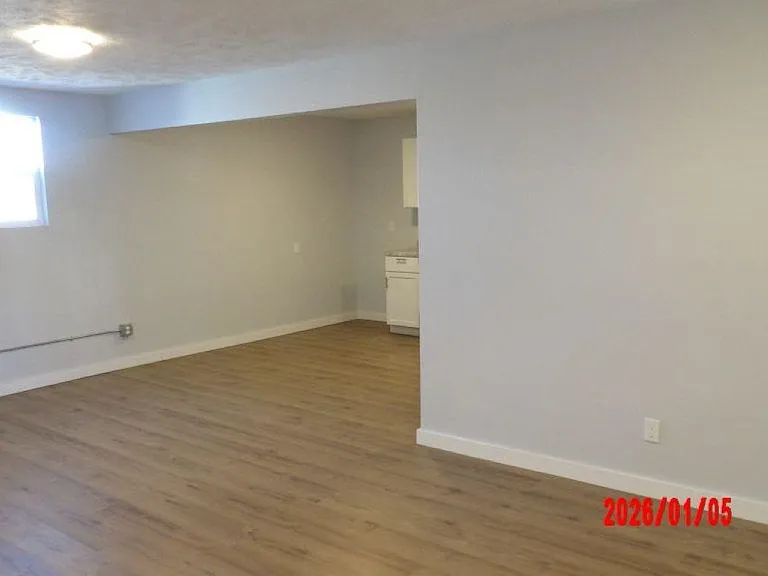 1211 E 4th St #26 — Photo 2