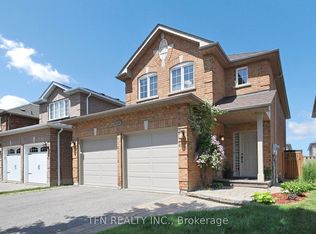 851 Clemens Cres, Mississauga, ON L5V2S8
