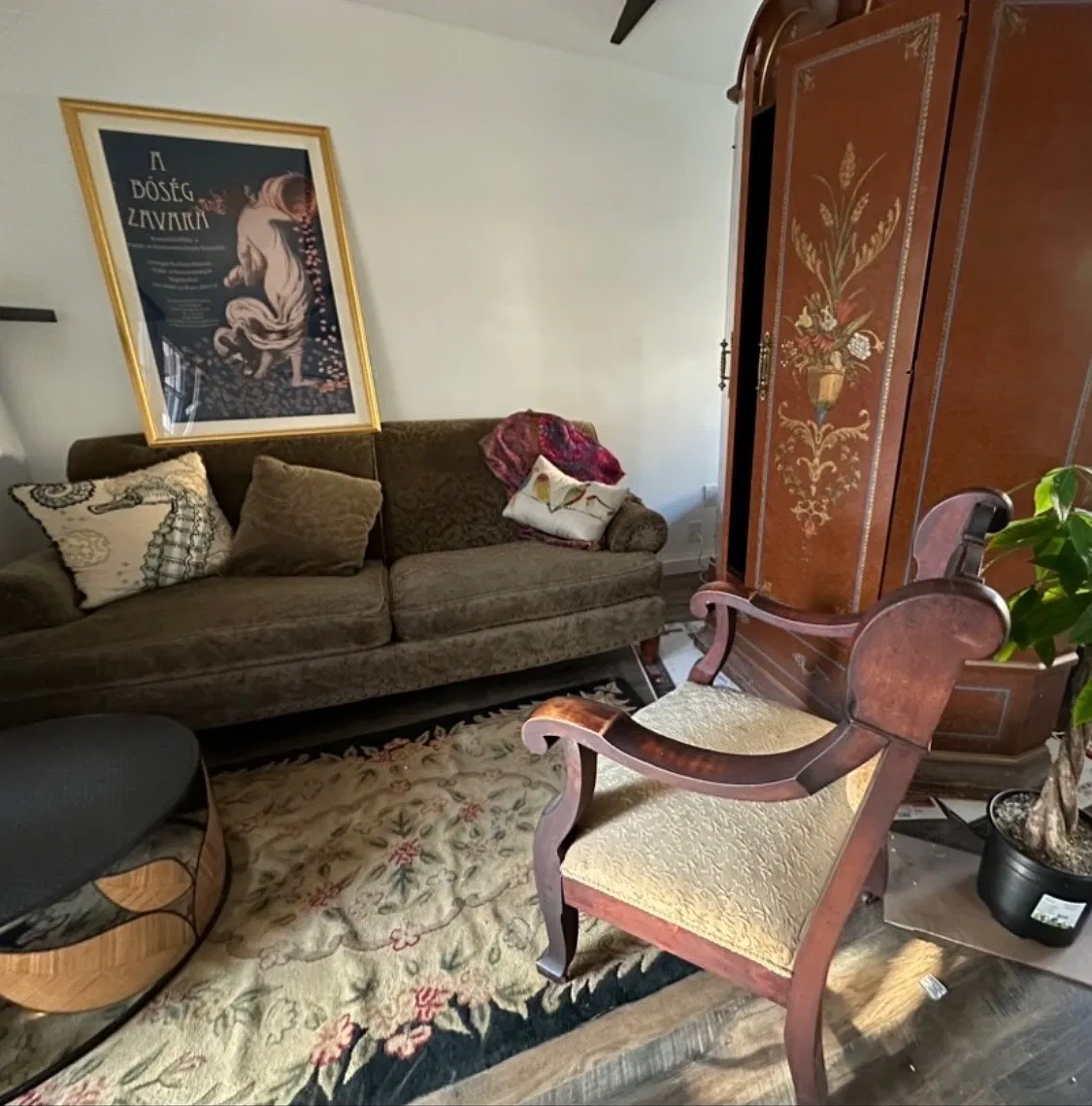 Studio, 400 sqft, $2,750 — Photo 2
