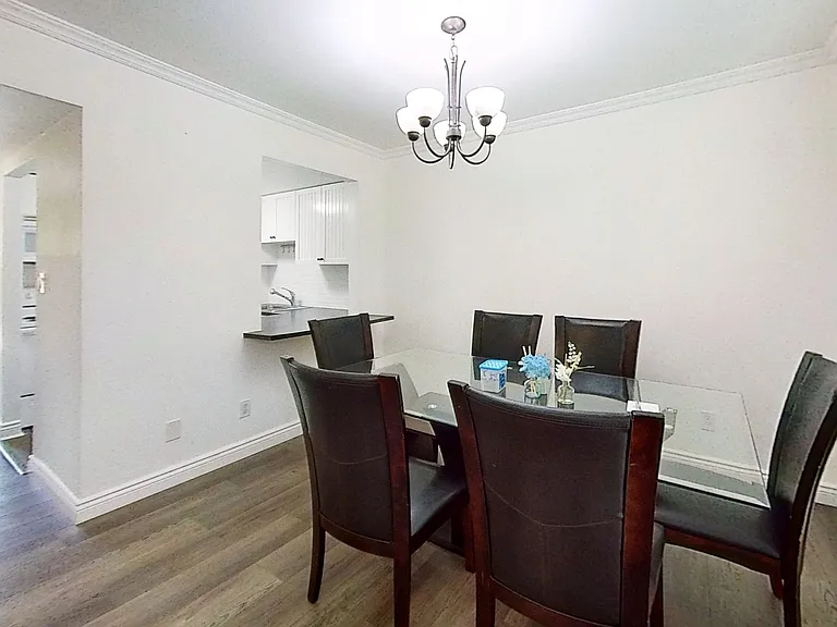 9411 Glendower Dr #3XX — Photo 4