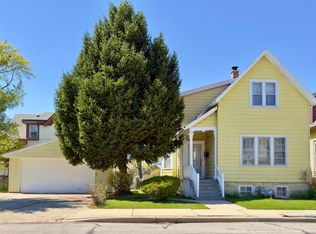 2111 North Holton STREET, Milwaukee, WI 53212