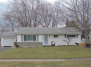 46 Shadowbrook Dr, Rochester, NY 14616