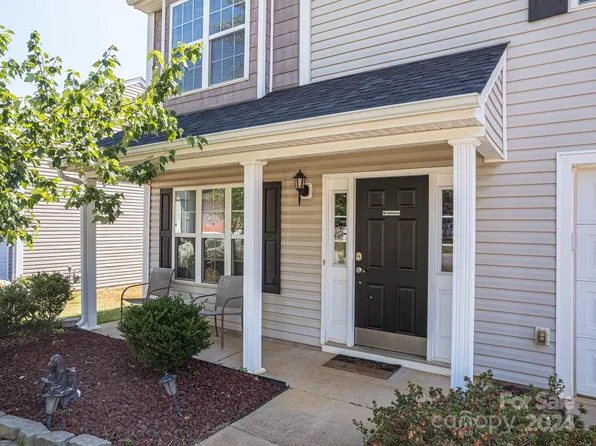5622 Graypark Dr, Charlotte, NC 28269