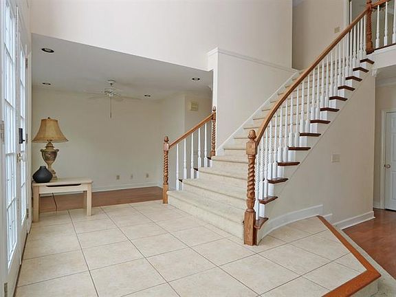 4th image of 2342 Oakwood Way SE #0