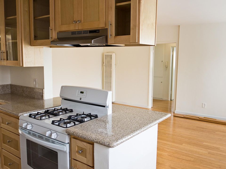 1st image of 21 Thornton Ave APT 31