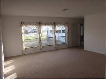 5th image of 4313 NE Skyline Dr