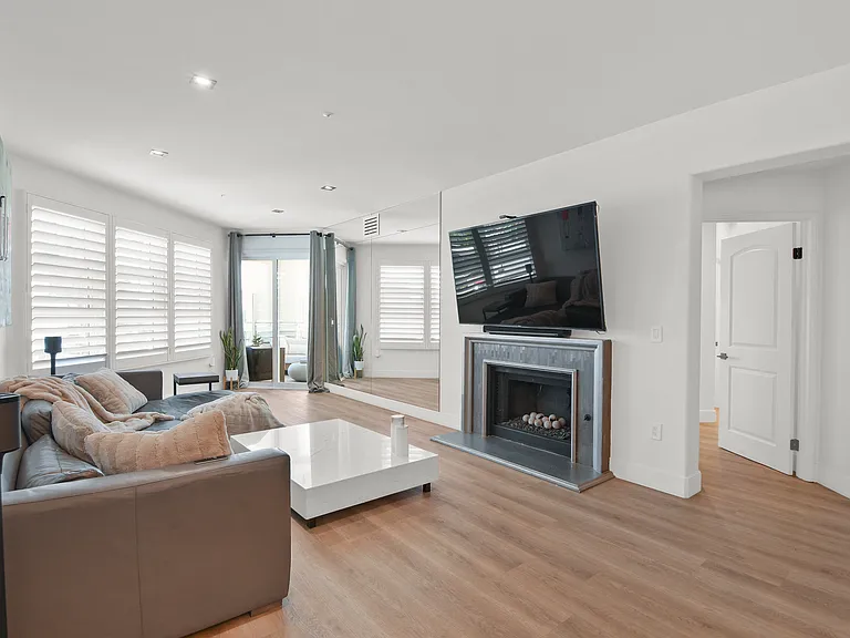 2600 Newport Blvd #210 — Photo 11