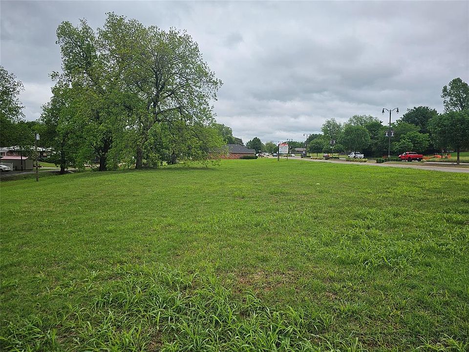 2nd image of 0 N Green Ave Lot 8-12