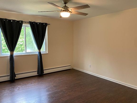 3rd image of 525 Fairbrook St APT 110