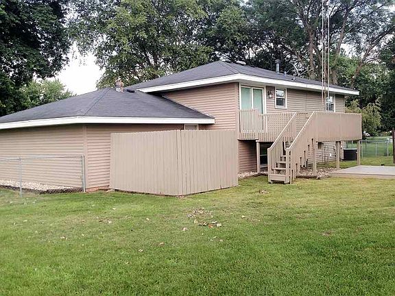 2nd image of 1005 Nabor Ct