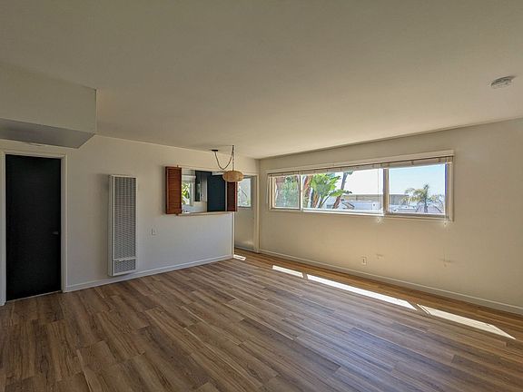 5th image of 2307 Crest Dr #2307