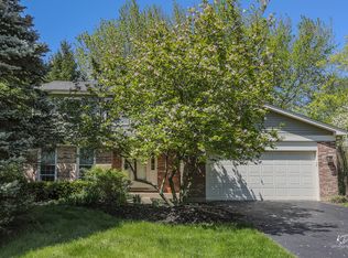 801 Muirhead Ave, Naperville, IL 60565