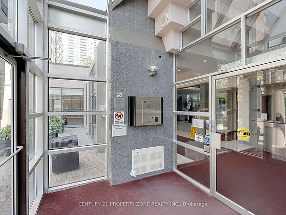 4th image of 285 Enfield Pl #1911