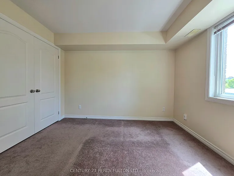 144 Mary St N #2 — Photo 14