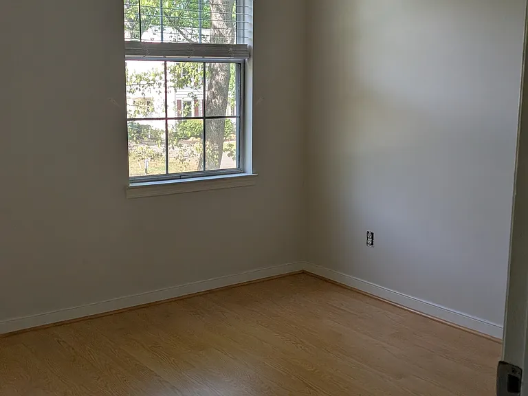 143 Sunny Dr — Photo 21
