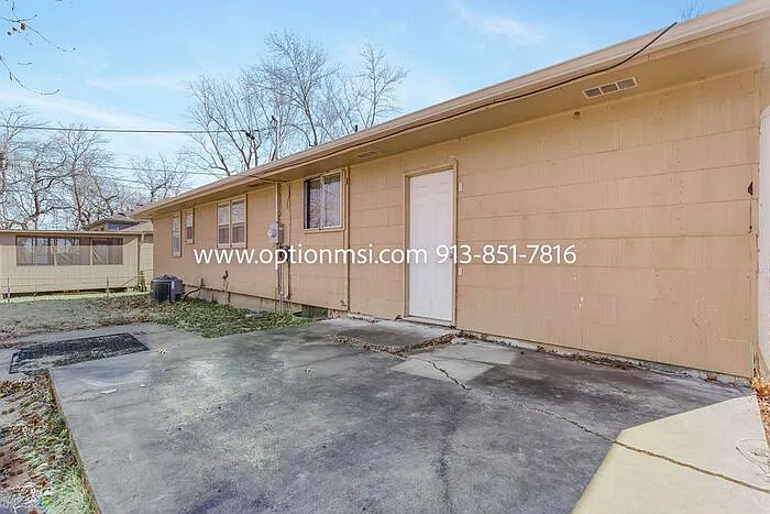 8006 E 118th Ter — Photo 28