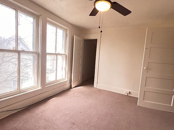 4th image of 130 E Springdale Ave #2