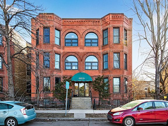 2nd image of 1811 Elliot Ave APT 8