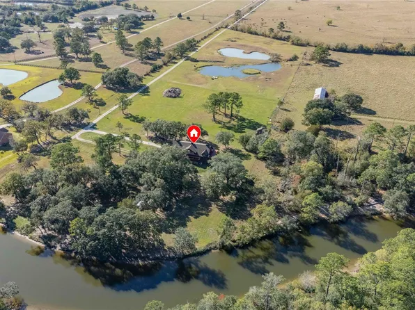 6641 S Eagle Rd, Anahuac, TX 77514