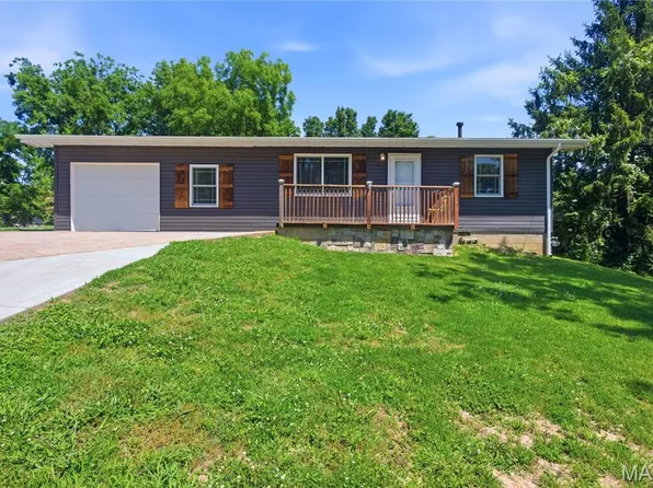451 Crane St, Herculaneum, MO 63048